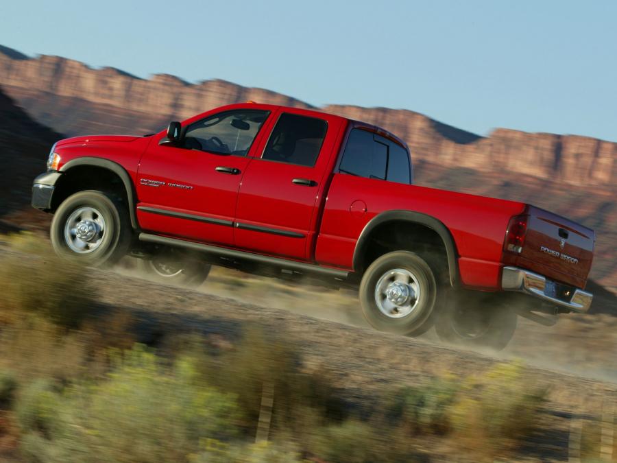  Dodge Ram Power Wagon Quad Cab 2005 года  (фото 55 из 61)